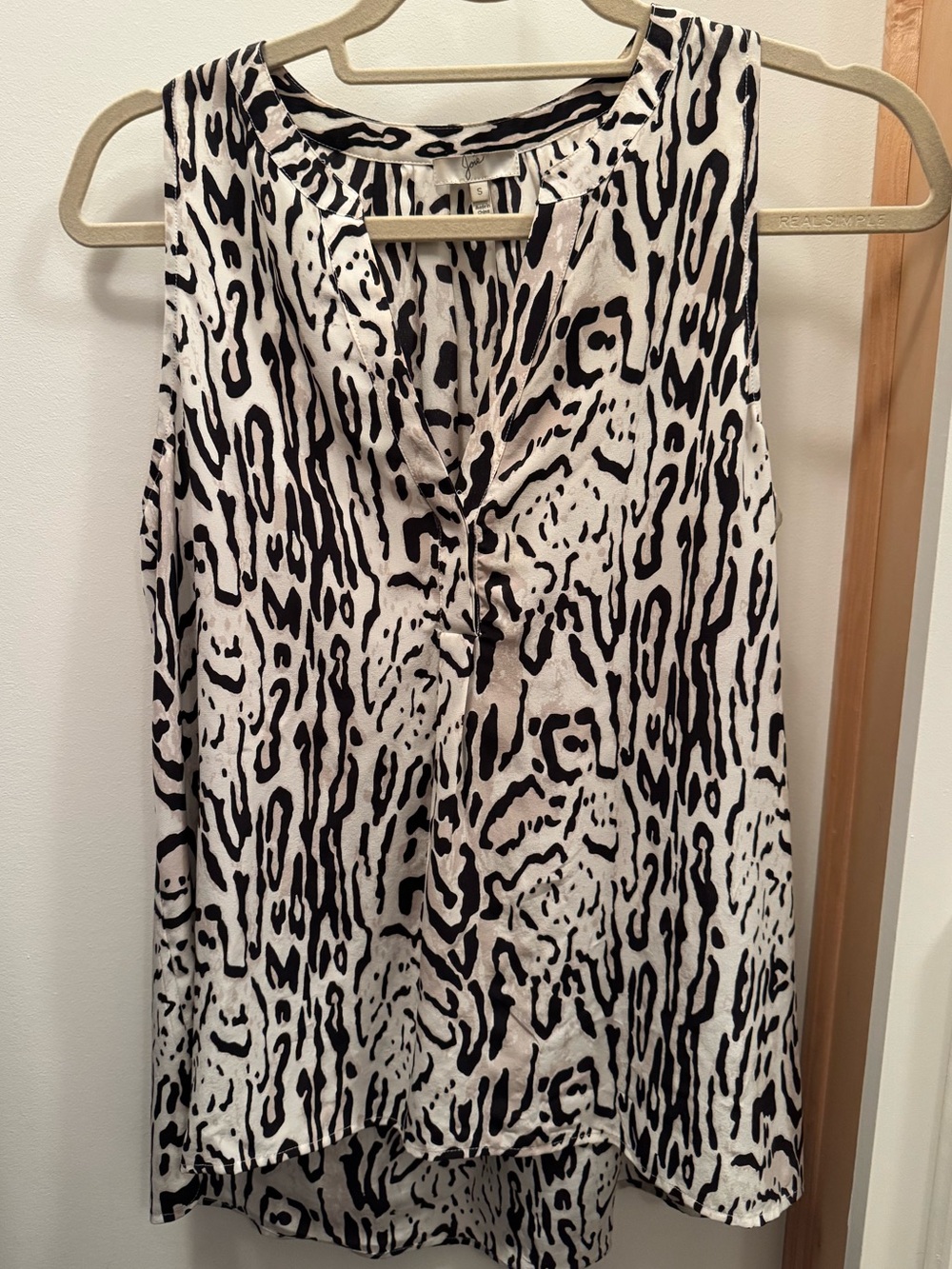 Joie 100% Silk Animal Print Sleeveless Top